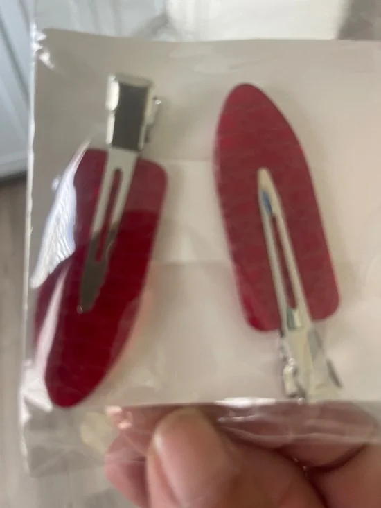 Dior Backstage limited edition red hair clips, - Picture 2 of 3